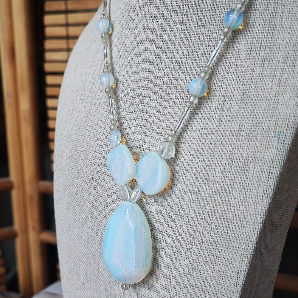 Blue Opalite Opaline Glass Y Design Necklace Silver Tone Barrel Clasp Artisan - Picture 1 of 9